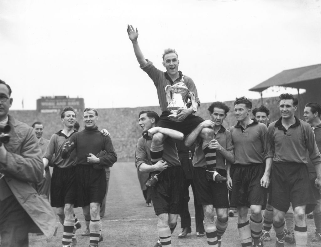 Wolverhampton Wanderers – Billy Wright