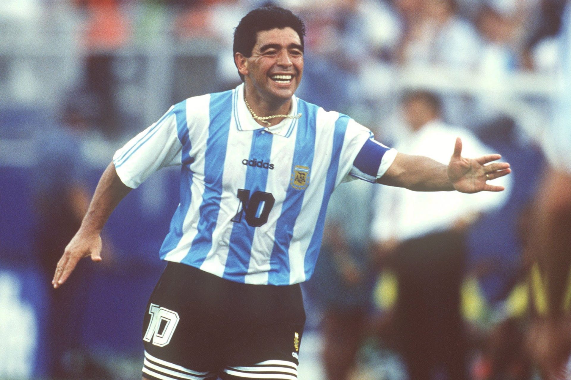 (2) Diego Maradona 