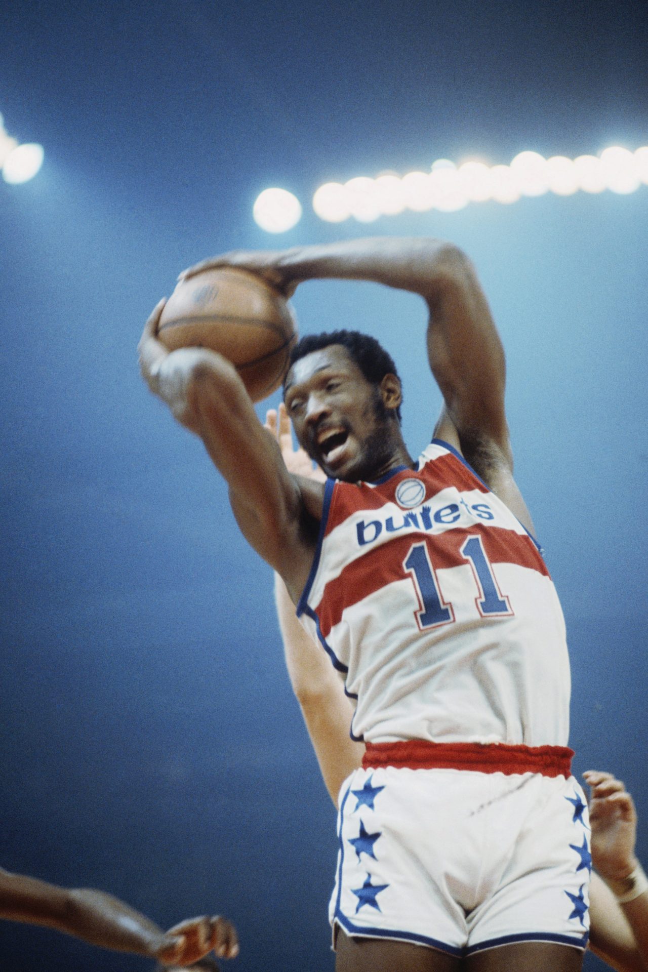 (7) Elvin Hayes 